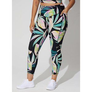 Torrid Performance Core Crop V Band Active Legging size 00X Black Tropical